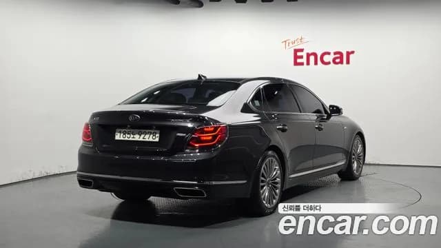 2020 Kia The K9 3.8 GDI AWD Sold VIN KNAS2418DLS020158 – trunk area 2020 Kia The K9 3.8 GDI AWD Sold VIN KNAS2418DLS020158 – trunk area