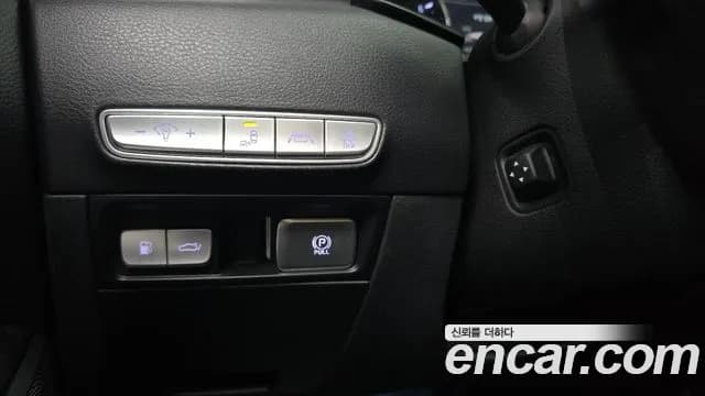 2020 Kia The K9 3.8 GDI AWD Sold VIN KNAS2418DLS021954 – trunk area 2020 Kia The K9 3.8 GDI AWD Sold VIN KNAS2418DLS021954 – trunk area