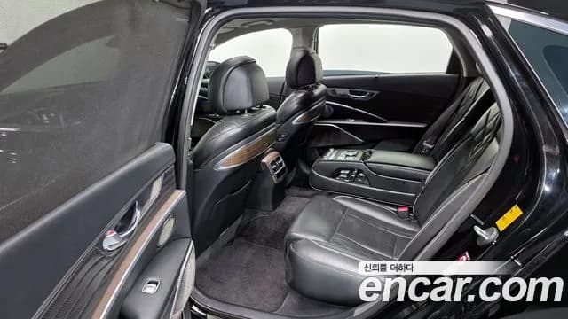 2020 Kia The K9 3.8 GDI AWD Sold VIN KNAS2418DLS025266 – rear exterior 2020 Kia The K9 3.8 GDI AWD Sold VIN KNAS2418DLS025266 – rear exterior