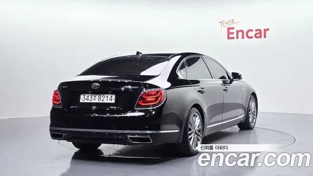 2020 Kia The K9 3.8 GDI AWD Sold VIN KNAS2418DLS025266 – interior seats 2020 Kia The K9 3.8 GDI AWD Sold VIN KNAS2418DLS025266 – interior seats