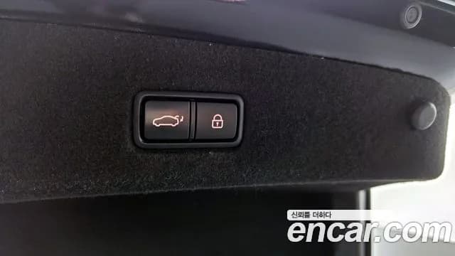 2020 Kia The K9 3.8 GDI AWD Sold VIN KNAS2418DLS025266 – engine bay 2020 Kia The K9 3.8 GDI AWD Sold VIN KNAS2418DLS025266 – engine bay