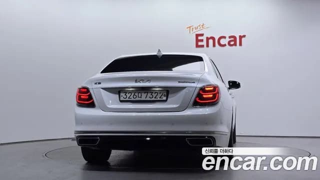 2020 Kia The K9 3.8 GDI AWD Sold VIN KNAS2418DLS025799 – trunk area 2020 Kia The K9 3.8 GDI AWD Sold VIN KNAS2418DLS025799 – trunk area