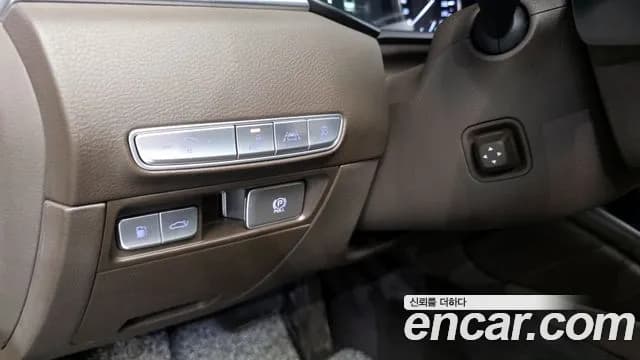 2020 Kia The K9 3.8 GDI AWD Sold VIN KNAS2418DLS027157 – engine bay 2020 Kia The K9 3.8 GDI AWD Sold VIN KNAS2418DLS027157 – engine bay