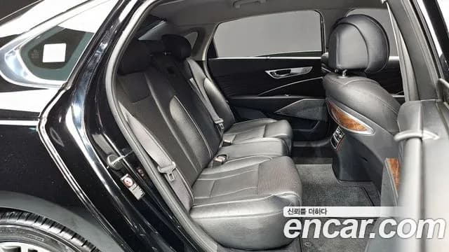 2021 Kia The K9 3.8 GDI AWD Sold VIN KNAS2418DMS028475 – trunk area 2021 Kia The K9 3.8 GDI AWD Sold VIN KNAS2418DMS028475 – trunk area