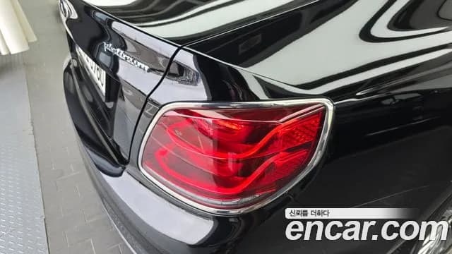 2021 Kia The K9 3.8 GDI AWD Sold VIN KNAS2418DMS030157 – interior seats 2021 Kia The K9 3.8 GDI AWD Sold VIN KNAS2418DMS030157 – interior seats