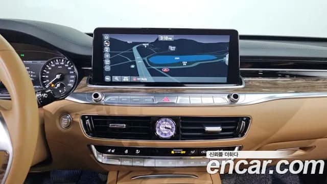2021 Kia The K9 3.8 GDI AWD Sold VIN KNAS2418DMS032185 – exterior detail 2021 Kia The K9 3.8 GDI AWD Sold VIN KNAS2418DMS032185 – exterior detail