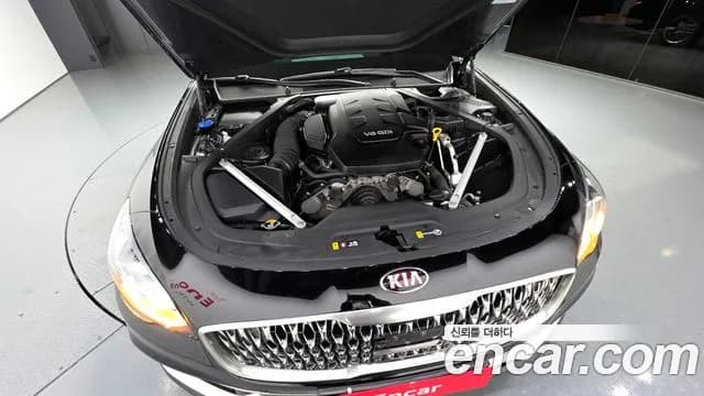 2021 Kia The K9 3.8 GDI AWD Sold VIN KNAS2418DMS032472 – interior seats 2021 Kia The K9 3.8 GDI AWD Sold VIN KNAS2418DMS032472 – interior seats