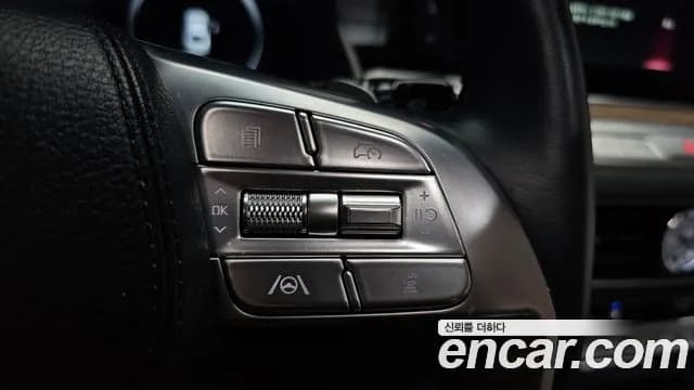 2022 Kia The New K9 2nd Gen 3.8 GDI AWD Sold VIN KNAS2418DNS038535 – interior seats 2022 Kia The New K9 2nd Gen 3.8 GDI AWD Sold VIN KNAS2418DNS038535 – interior seats