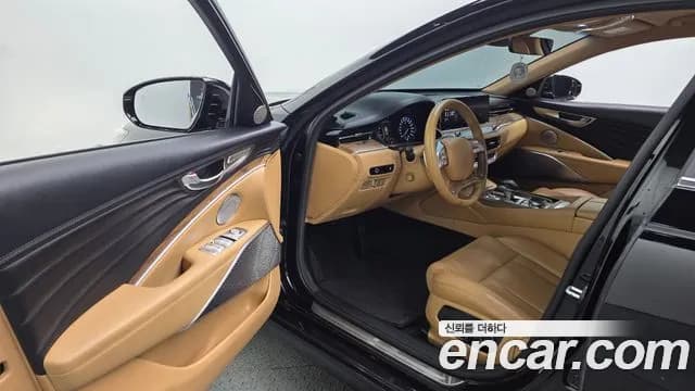 2022 Kia The New K9 2nd Gen 3.8 GDI AWD Sold VIN KNAS2418DNS043604 – trunk area 2022 Kia The New K9 2nd Gen 3.8 GDI AWD Sold VIN KNAS2418DNS043604 – trunk area