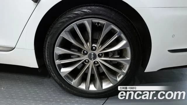 2023 Kia The New K9 2nd Gen 3.8 GDI AWD Sold VIN KNAS2418DPS044282 – exterior detail 2023 Kia The New K9 2nd Gen 3.8 GDI AWD Sold VIN KNAS2418DPS044282 – exterior detail