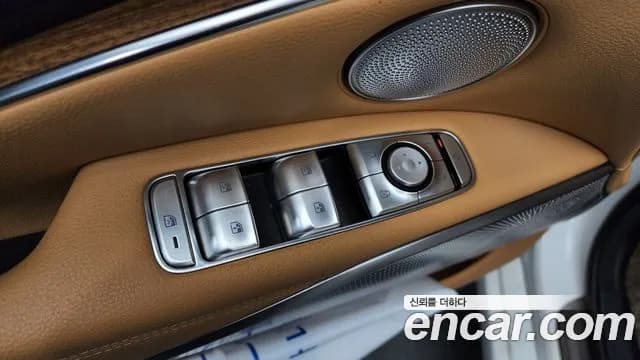 2023 Kia The New K9 2nd Gen 3.8 GDI AWD Sold VIN KNAS2418DPS044505 – interior seats 2023 Kia The New K9 2nd Gen 3.8 GDI AWD Sold VIN KNAS2418DPS044505 – interior seats