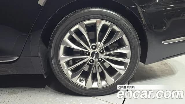 2023 Kia The New K9 2nd Gen 3.8 GDI AWD Sold VIN KNAS2418DPS046732 – trunk area 2023 Kia The New K9 2nd Gen 3.8 GDI AWD Sold VIN KNAS2418DPS046732 – trunk area