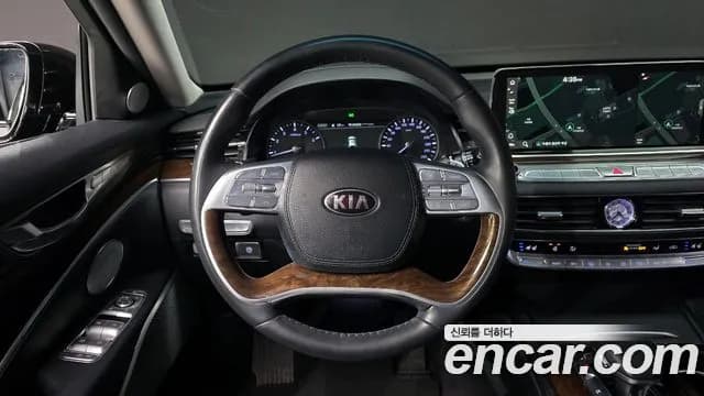 2019 Kia The K9 3.3 GDI Sold VIN KNAS3415DKS015403 – trunk area 2019 Kia The K9 3.3 GDI Sold VIN KNAS3415DKS015403 – trunk area