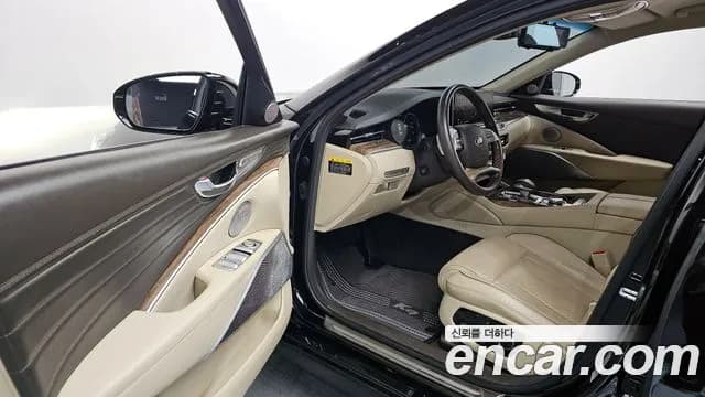 2019 Kia The K9 3.8 GDI AWD Sold VIN KNAS3418DKS004825 – exterior detail 2019 Kia The K9 3.8 GDI AWD Sold VIN KNAS3418DKS004825 – exterior detail