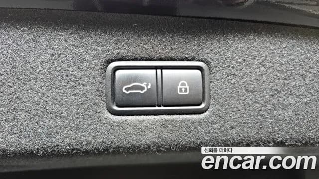 2019 Kia The K9 3.8 GDI AWD Sold VIN KNAS3418DKS004825 – photo 17 2019 Kia The K9 3.8 GDI AWD Sold VIN KNAS3418DKS004825 – photo 17