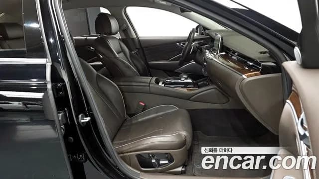 2019 Kia The K9 3.8 GDI Sold VIN KNAS3418DKS011051 – exterior detail 2019 Kia The K9 3.8 GDI Sold VIN KNAS3418DKS011051 – exterior detail