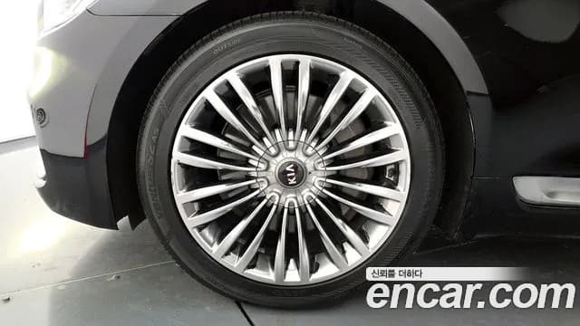 2019 Kia The K9 3.8 GDI Sold VIN KNAS3418DKS011051 – photo 11 2019 Kia The K9 3.8 GDI Sold VIN KNAS3418DKS011051 – photo 11