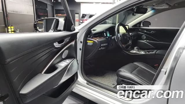 2020 Kia The K9 3.8 GDI AWD Sold VIN KNAS3418DLS024644 – undercarriage 2020 Kia The K9 3.8 GDI AWD Sold VIN KNAS3418DLS024644 – undercarriage