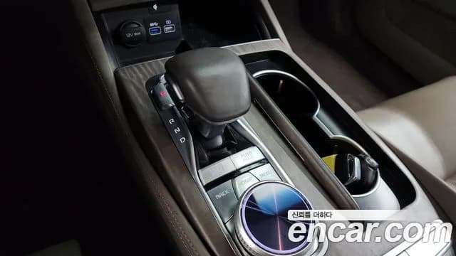 2022 Kia The New K9 2nd Gen 3.8 GDI AWD Sold VIN KNAS3418DNS039218 – exterior detail 2022 Kia The New K9 2nd Gen 3.8 GDI AWD Sold VIN KNAS3418DNS039218 – exterior detail