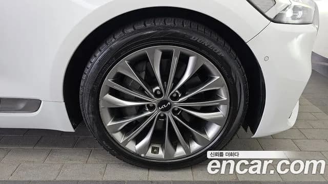 2022 Kia The New K9 2nd Gen 3.8 GDI AWD Sold VIN KNAS3418DNS039681 – photo 15 2022 Kia The New K9 2nd Gen 3.8 GDI AWD Sold VIN KNAS3418DNS039681 – photo 15