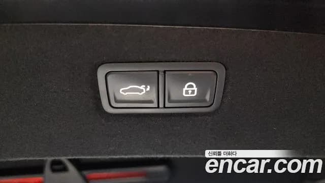 2022 Kia The New K9 2nd Gen 3.3 T-GDI AWD Sold VIN KNAS5416DNS037097 – exterior detail 2022 Kia The New K9 2nd Gen 3.3 T-GDI AWD Sold VIN KNAS5416DNS037097 – exterior detail