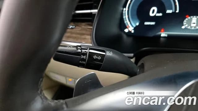 2019 Kia The K9 3.3 T-GDI Sold VIN KNAS6416BKS000675 – front exterior 2019 Kia The K9 3.3 T-GDI Sold VIN KNAS6416BKS000675 – front exterior