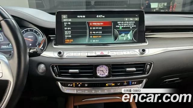 2019 Kia The K9 3.3 T-GDI Sold VIN KNAS6416BKS003229 – interior seats 2019 Kia The K9 3.3 T-GDI Sold VIN KNAS6416BKS003229 – interior seats