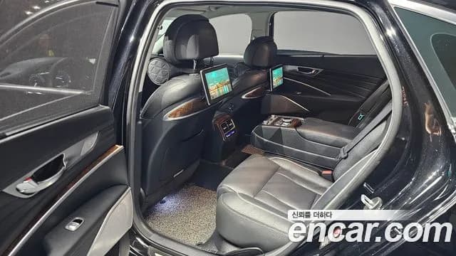 2019 Kia The K9 3.3 T-GDI Sold VIN KNAS6416BKS014129 – side profile 2019 Kia The K9 3.3 T-GDI Sold VIN KNAS6416BKS014129 – side profile