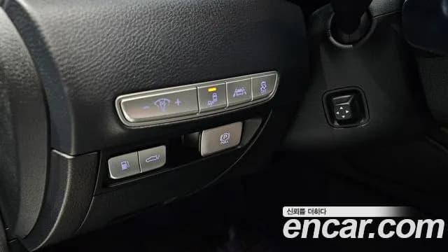 2019 Kia The K9 3.3 T-GDI Sold VIN KNAS6416BKS014129 – trunk area 2019 Kia The K9 3.3 T-GDI Sold VIN KNAS6416BKS014129 – trunk area