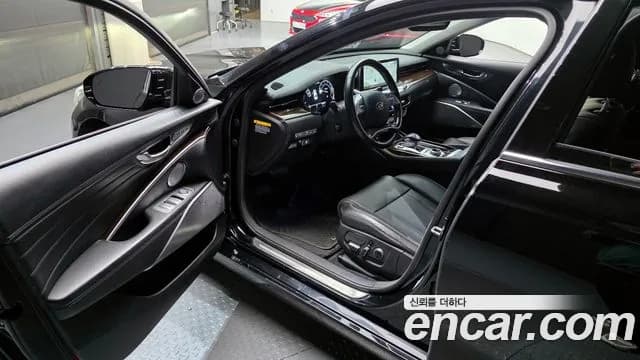 2020 Kia The K9 3.3 T-GDI AWD Sold VIN KNAS6416DLS025642 – trunk area 2020 Kia The K9 3.3 T-GDI AWD Sold VIN KNAS6416DLS025642 – trunk area