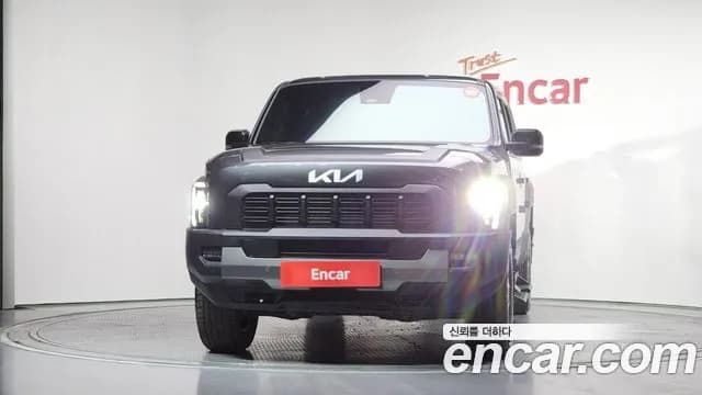 2026 Kia Tasman 2.5T Gasoline 4WD Sold VIN KNCSBY7BDTA001244 – interior seats 2026 Kia Tasman 2.5T Gasoline 4WD Sold VIN KNCSBY7BDTA001244 – interior seats