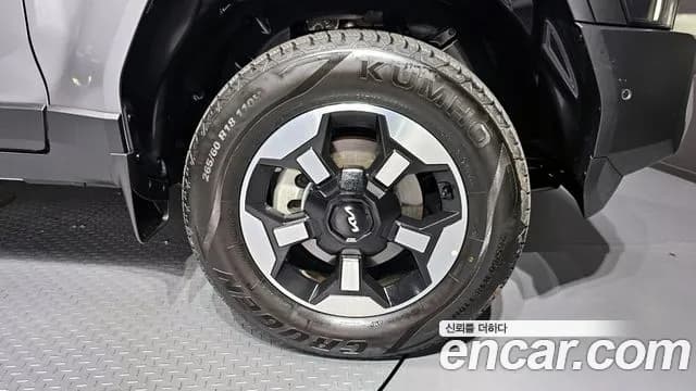 2026 Kia Tasman 2.5T Gasoline 4WD Sold VIN KNCSCY7BDTA001490 – rear exterior 2026 Kia Tasman 2.5T Gasoline 4WD Sold VIN KNCSCY7BDTA001490 – rear exterior