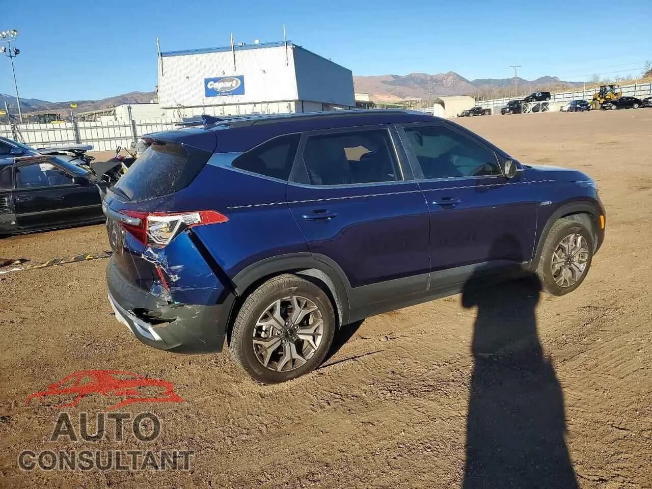 2022 KIA SELTOS Damaged VIN KNDERCAA4N7240770 – side profile 2022 KIA SELTOS Damaged VIN KNDERCAA4N7240770 – side profile