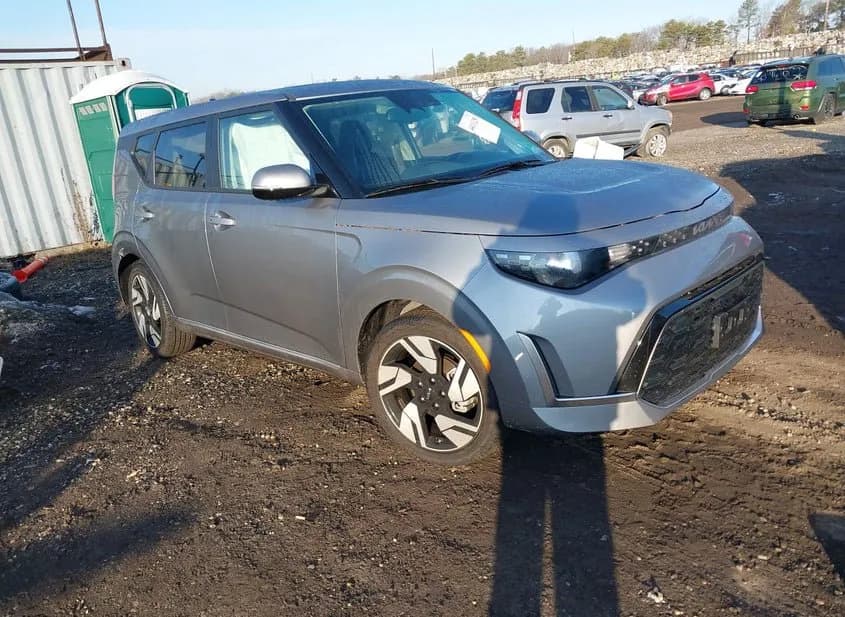 2025 KIA Soul Used VIN KNDJ53AUXS7950966 – front exterior 2025 KIA Soul Used VIN KNDJ53AUXS7950966 – front exterior