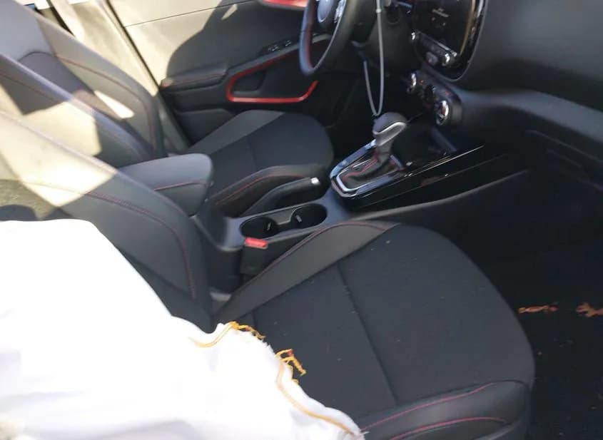 2025 KIA Soul Used VIN KNDJ53AUXS7950966 – photo 12 2025 KIA Soul Used VIN KNDJ53AUXS7950966 – photo 12