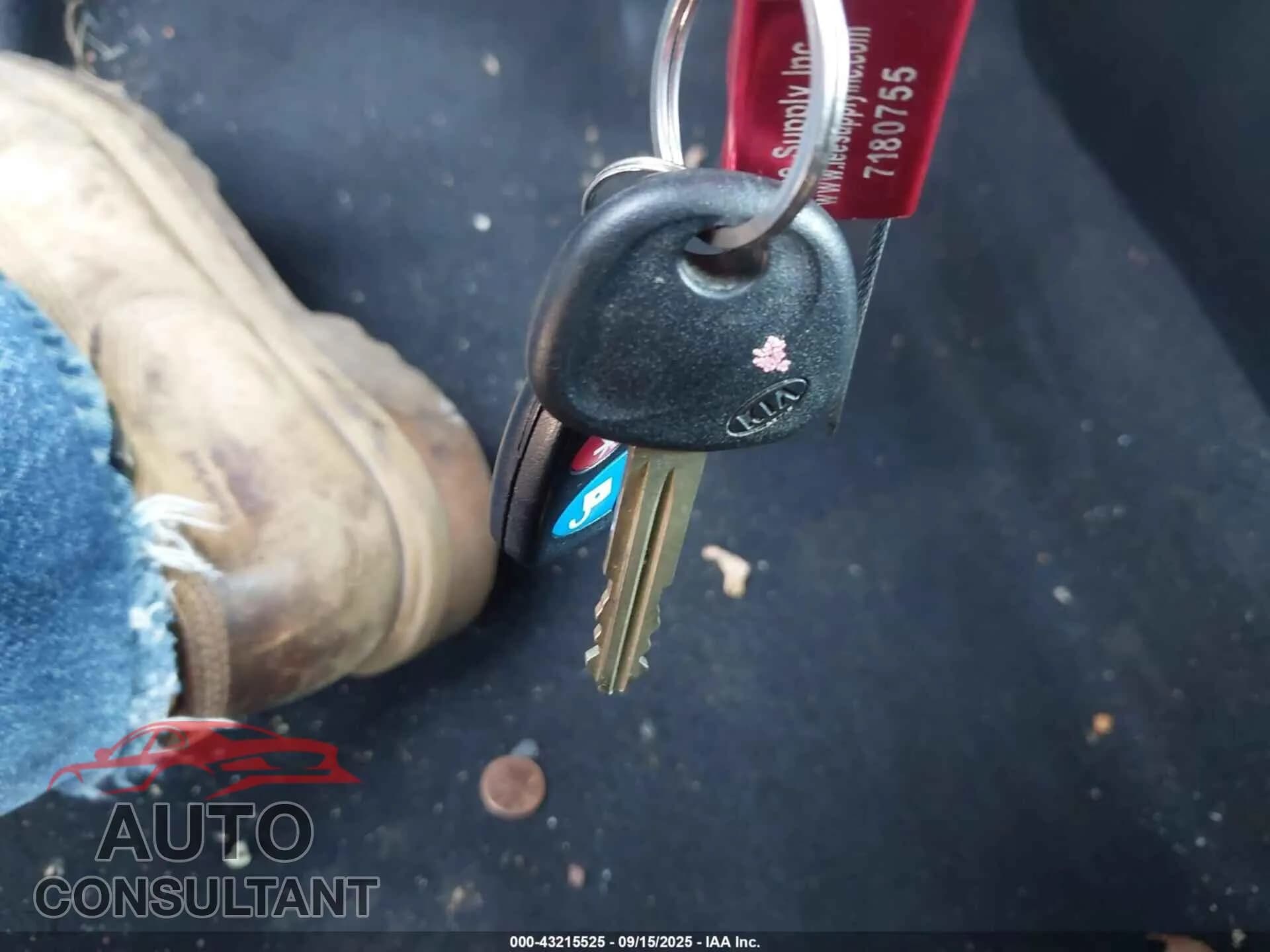 2010 KIA SOUL Damaged VIN KNDJT2A27A7178584 – photo 11 2010 KIA SOUL Damaged VIN KNDJT2A27A7178584 – photo 11