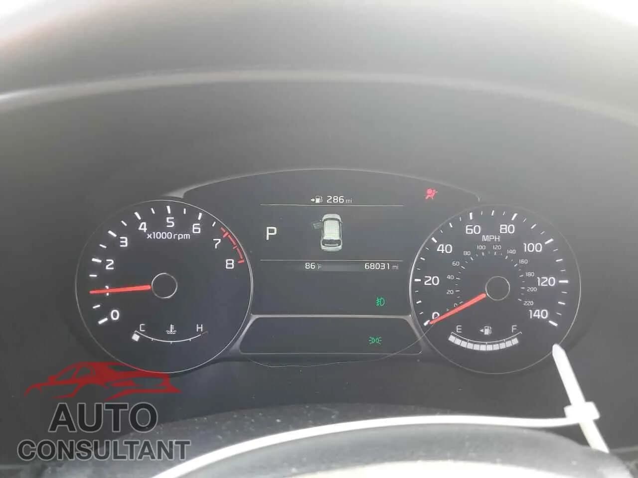 2019 KIA SOUL Damaged VIN KNDJX3AA2K7666506 – trunk area 2019 KIA SOUL Damaged VIN KNDJX3AA2K7666506 – trunk area