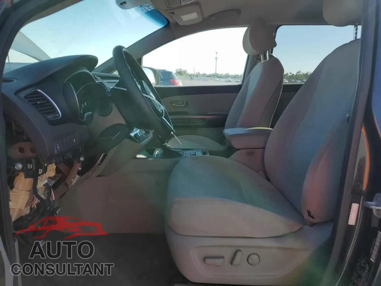 2015 KIA All Models Damaged VIN KNDMB5C17F6060411 – exterior detail 2015 KIA All Models Damaged VIN KNDMB5C17F6060411 – exterior detail