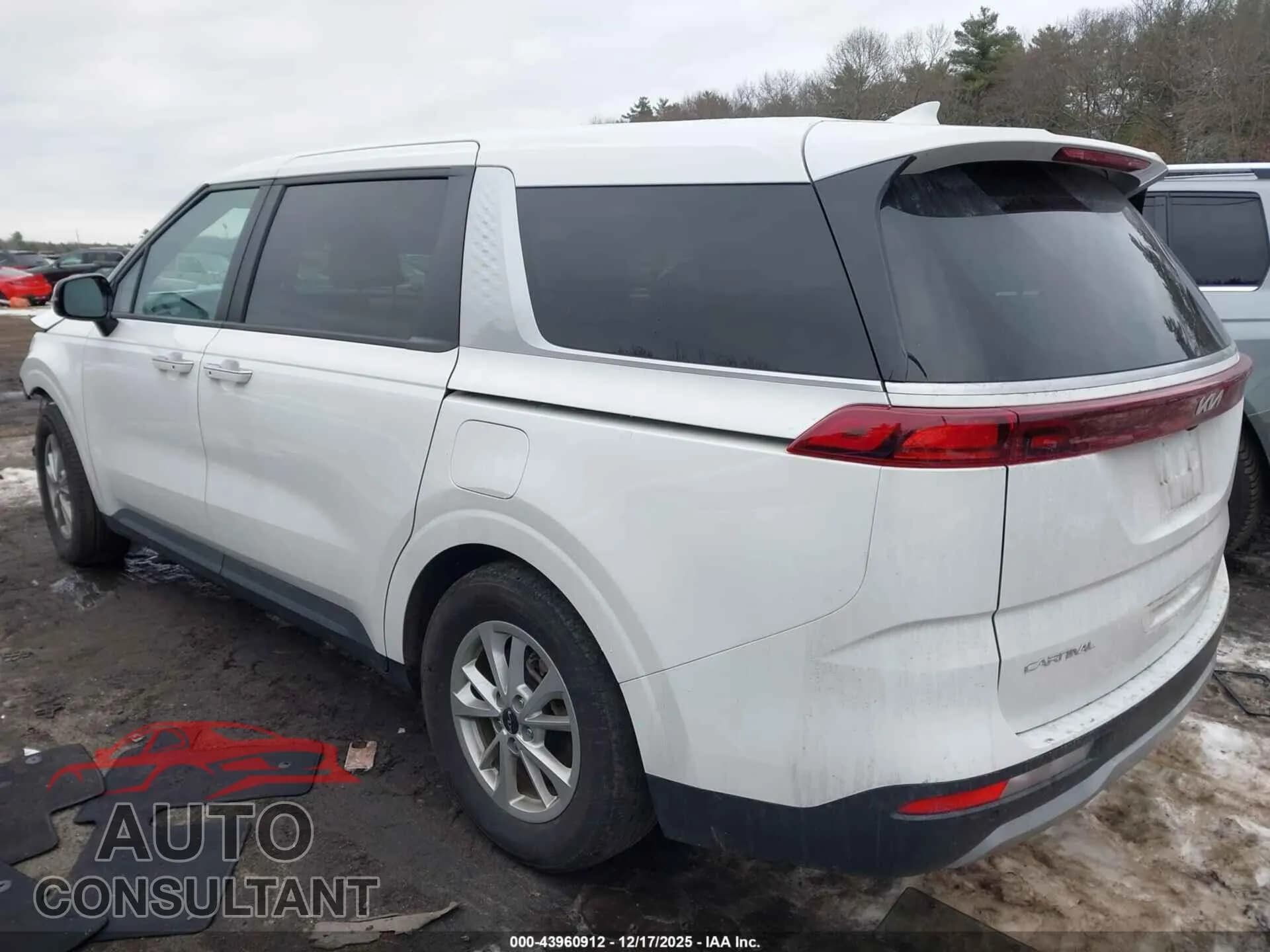 2024 KIA CARNIVAL MPV Damaged VIN KNDNB4H37R6395598 – side profile 2024 KIA CARNIVAL MPV Damaged VIN KNDNB4H37R6395598 – side profile