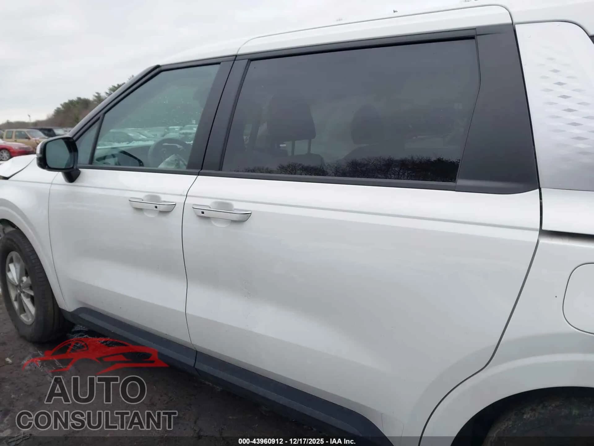 2024 KIA CARNIVAL MPV Damaged VIN KNDNB4H37R6395598 – photo 13 2024 KIA CARNIVAL MPV Damaged VIN KNDNB4H37R6395598 – photo 13