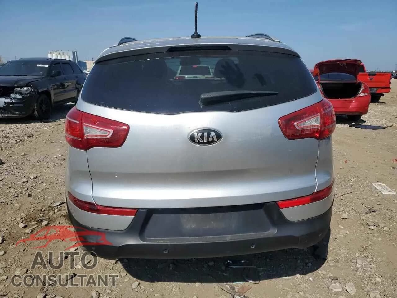 2013 KIA SPORTAGE Damaged VIN KNDPCCA21D7462197 – engine bay 2013 KIA SPORTAGE Damaged VIN KNDPCCA21D7462197 – engine bay