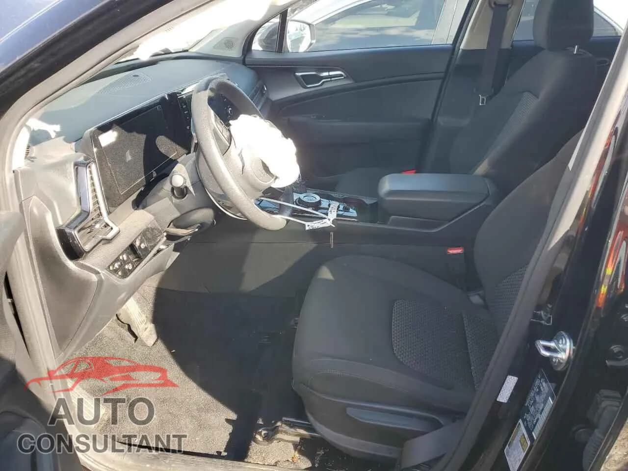 2025 KIA SPORTAGE Damaged VIN KNDPU3DG1S7238199 – exterior detail 2025 KIA SPORTAGE Damaged VIN KNDPU3DG1S7238199 – exterior detail