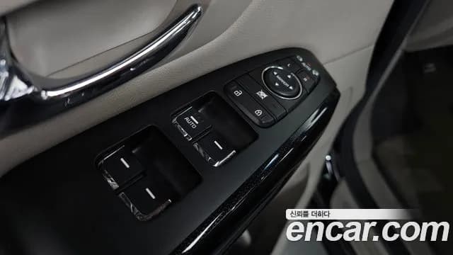 2017 Kia All New Carnival 11-seater Prestige Sold VIN KNHMF37ABHS336774 – photo 30 2017 Kia All New Carnival 11-seater Prestige Sold VIN KNHMF37ABHS336774 – photo 30