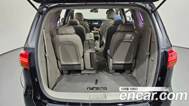 2017 Kia All New Carnival 11-seater Prestige Sold VIN KNHMF37ABHS336774 – photo 34 2017 Kia All New Carnival 11-seater Prestige Sold VIN KNHMF37ABHS336774 – photo 34