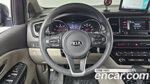 2018 Kia All New Carnival 11-seater Deluxe Sold VIN KNHMF37ABJS410497 – photo 15 2018 Kia All New Carnival 11-seater Deluxe Sold VIN KNHMF37ABJS410497 – photo 15