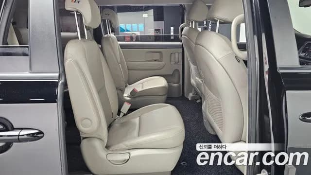 2018 Kia All New Carnival 11-seater Deluxe Sold VIN KNHMF37ABJS410497 – photo 16 2018 Kia All New Carnival 11-seater Deluxe Sold VIN KNHMF37ABJS410497 – photo 16