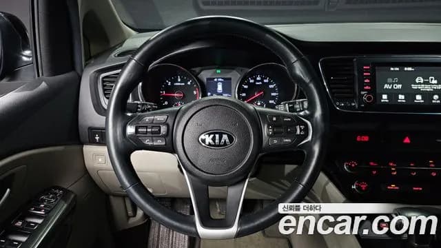 2019 Kia The New Carnival 11-Seater Deluxe Sold VIN KNHMF37ABKS486196 – photo 13 2019 Kia The New Carnival 11-Seater Deluxe Sold VIN KNHMF37ABKS486196 – photo 13