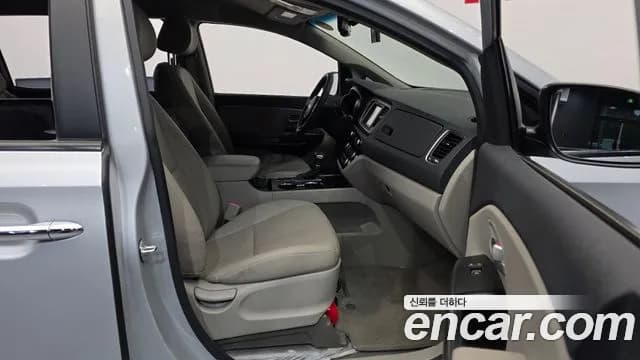 2019 Kia The New Carnival 11-Seater Deluxe Sold VIN KNHMF37ABKS499349 – front exterior 2019 Kia The New Carnival 11-Seater Deluxe Sold VIN KNHMF37ABKS499349 – front exterior