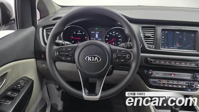 2019 Kia The New Carnival 11-Seater Deluxe Sold VIN KNHMF37ABKS499349 – photo 18 2019 Kia The New Carnival 11-Seater Deluxe Sold VIN KNHMF37ABKS499349 – photo 18