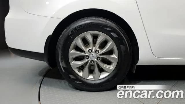 2019 Kia The New Carnival 11-Seater Deluxe Sold VIN KNHMF37ABKS512462 – rear exterior 2019 Kia The New Carnival 11-Seater Deluxe Sold VIN KNHMF37ABKS512462 – rear exterior
